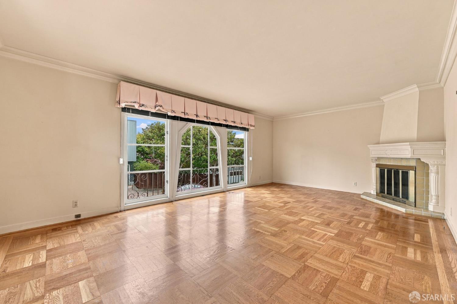 122 Theresa Street - Photo 4