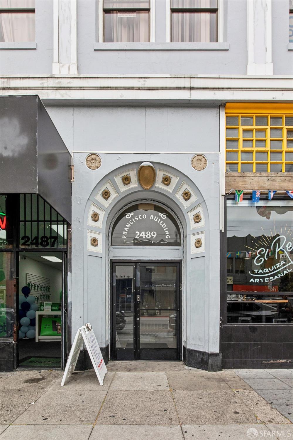 2485 Mission Street - Photo 3