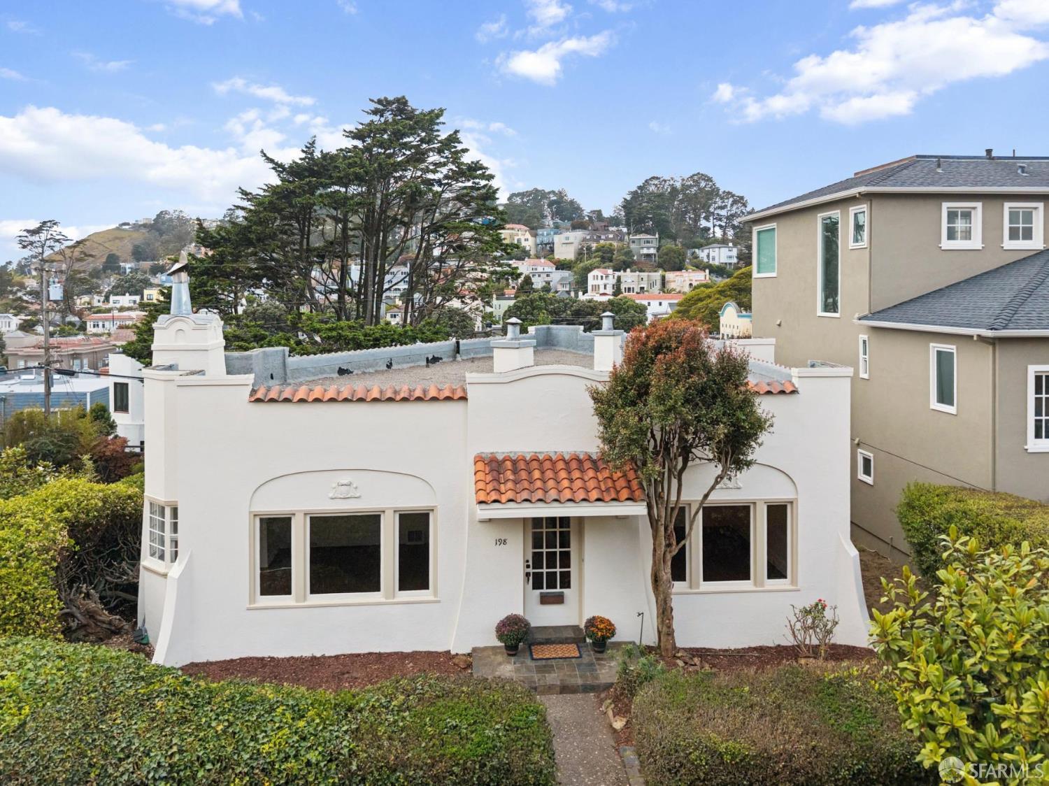 198 Vasquez Avenue - Main photo