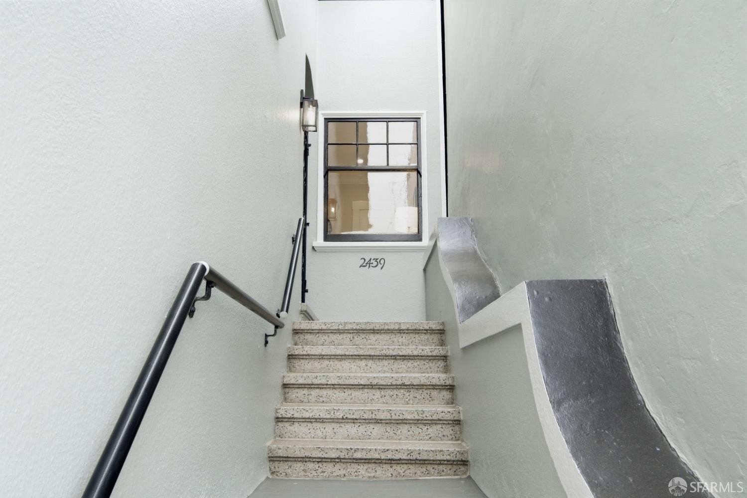 2439 28th Avenue - Photo 4