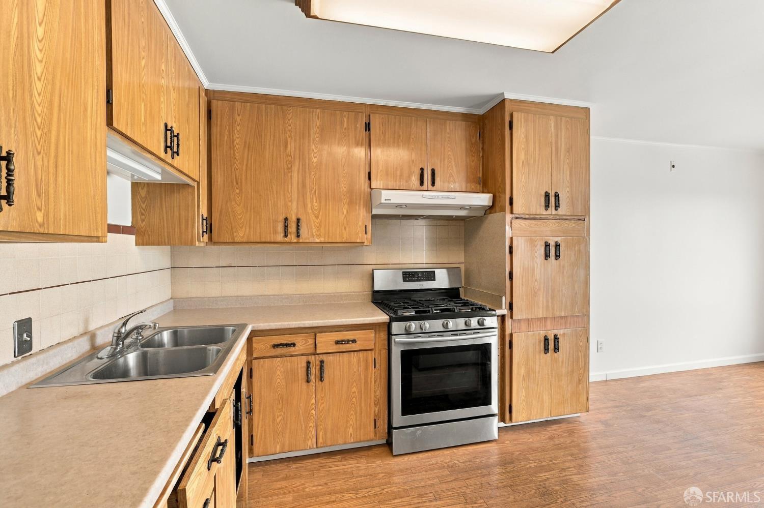 150 Boylston Street - Photo 5