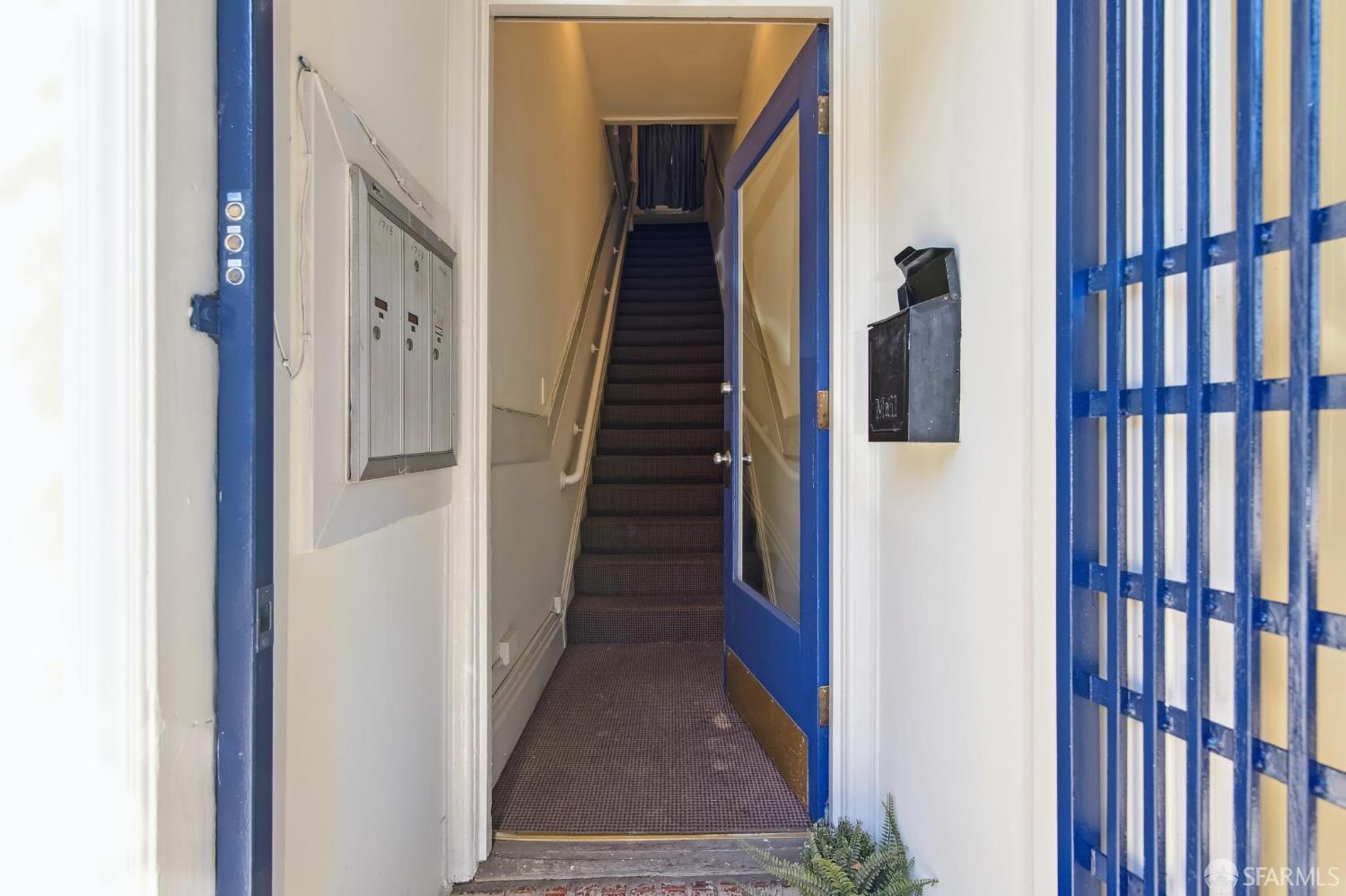 1704-1708 Waller Street - Photo 4