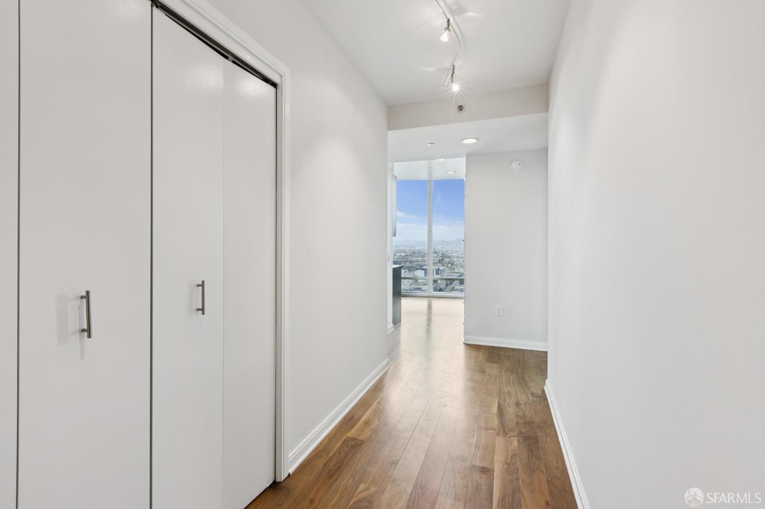 425 1st Street #3002 - Photo 2