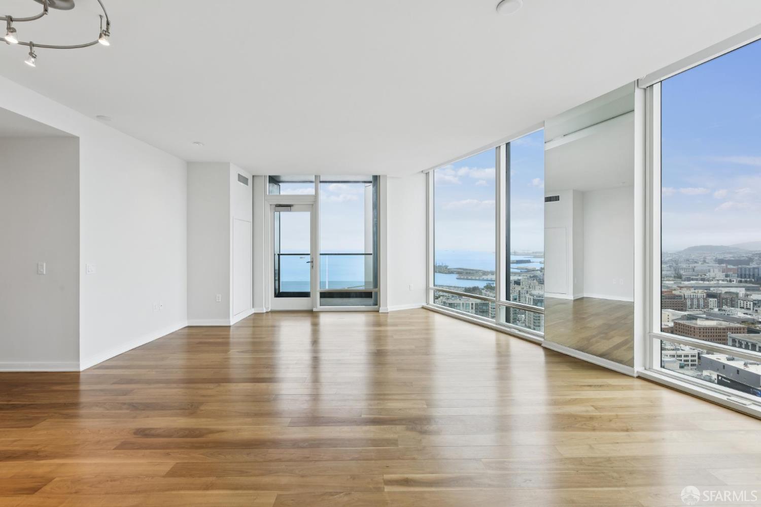425 1st Street #3002 - Photo 3
