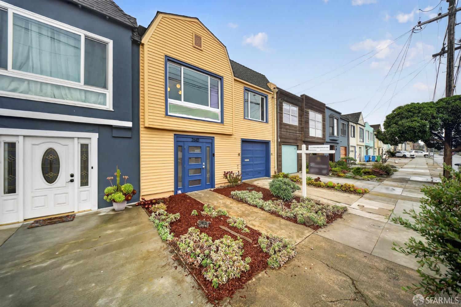 2610 47th Avenue - Photo 4