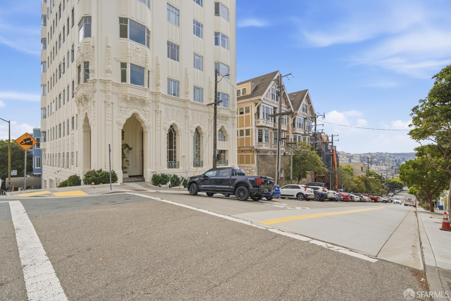 1101 Green Street #403 - Photo 2