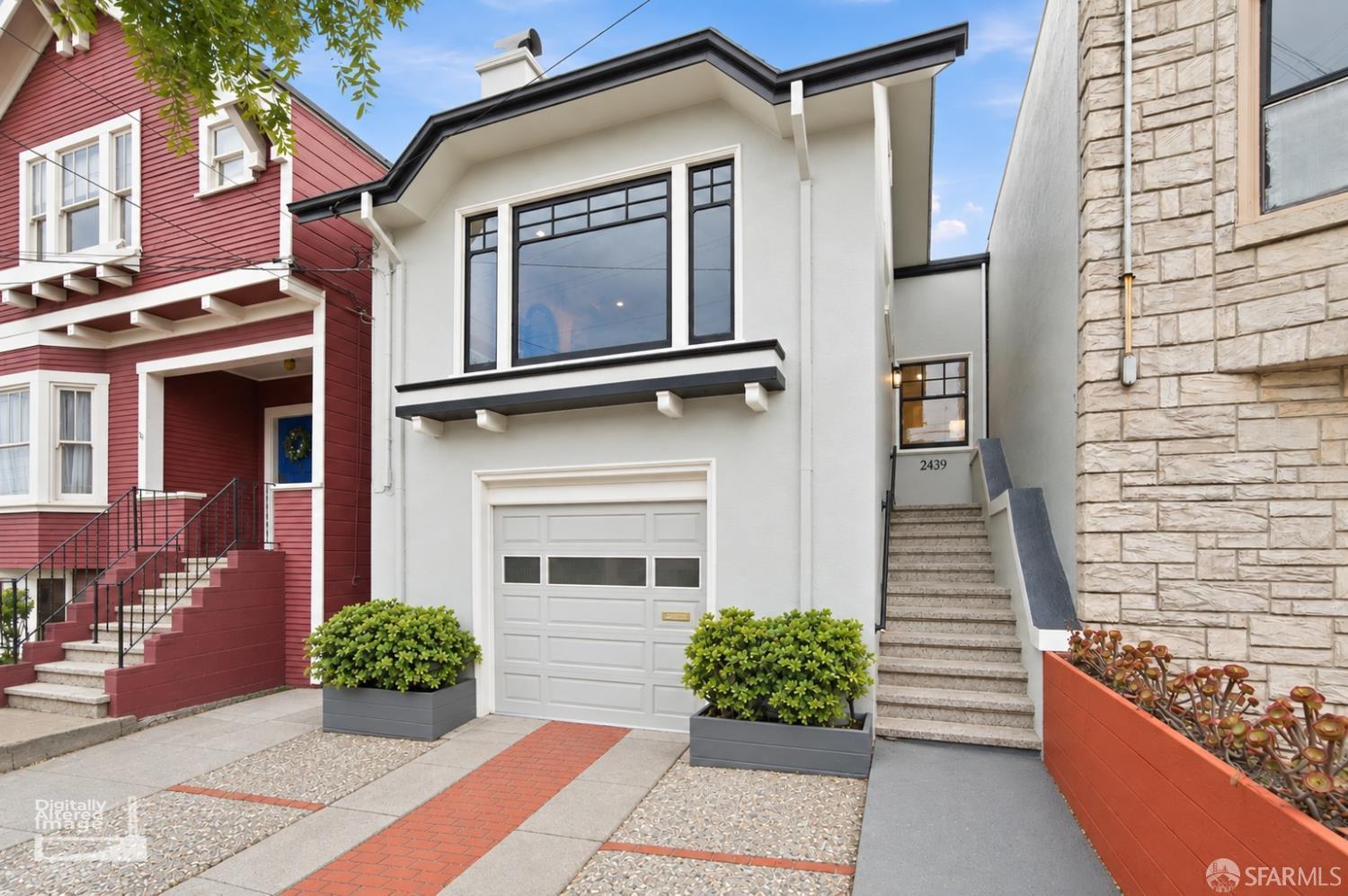 2439 28th Avenue - Main photo