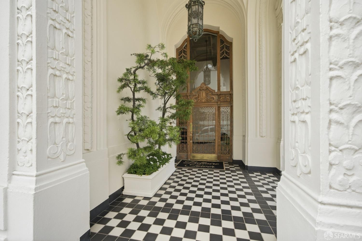 1101 Green Street #403 - Photo 5