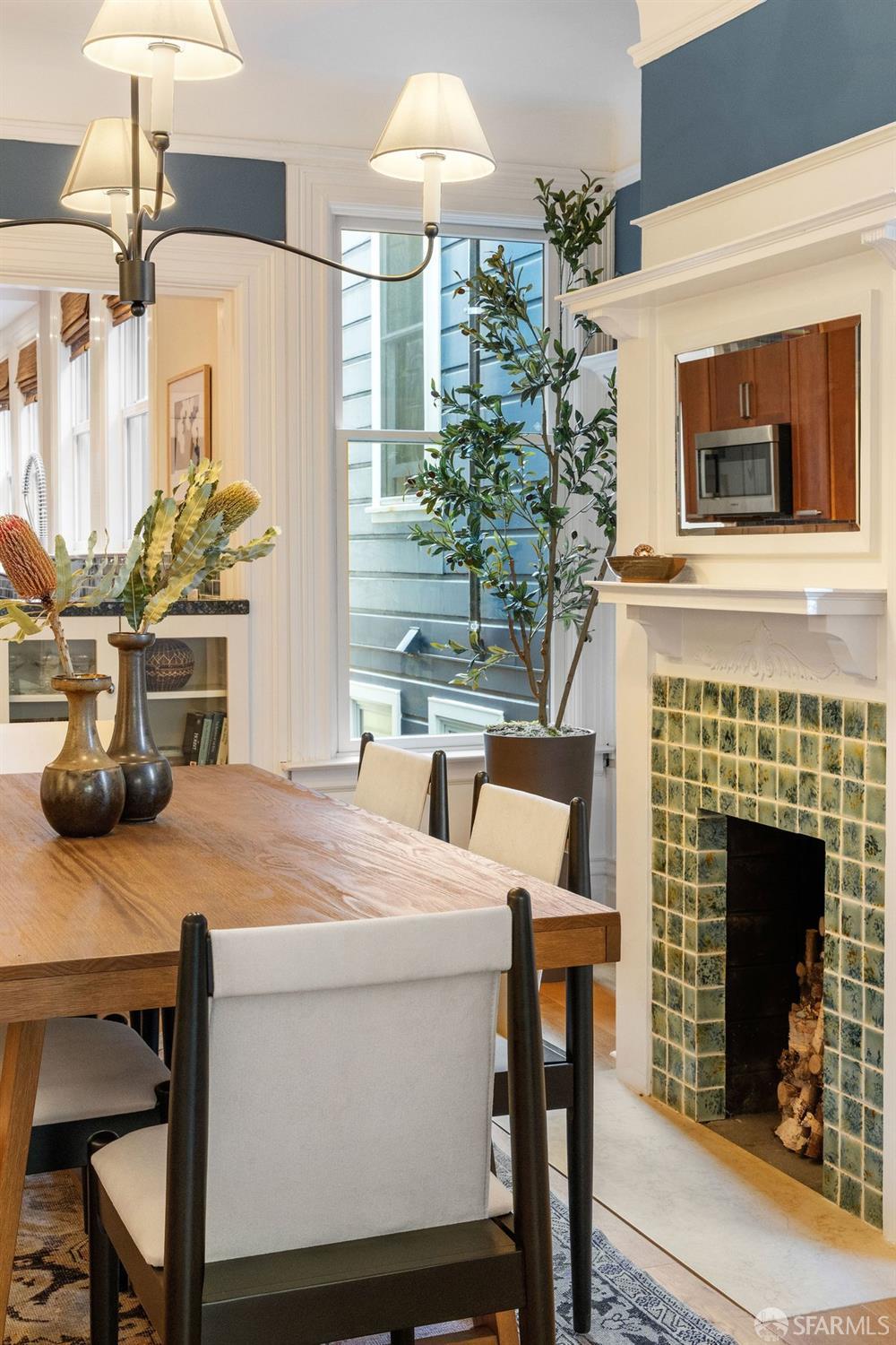 257 Waller Street - Photo 2