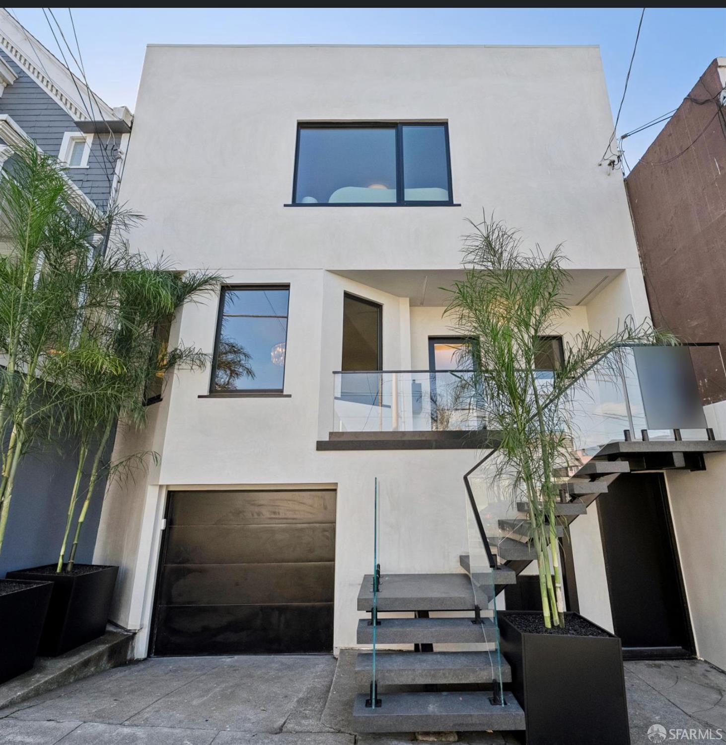 607 6th Avenue - Photo 2