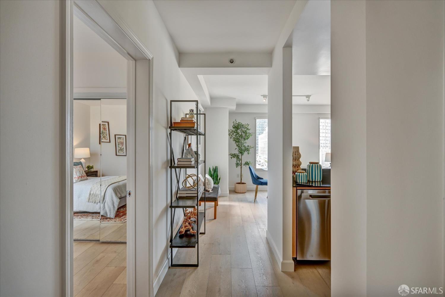 140 Van Ness Avenue #819 - Photo 2
