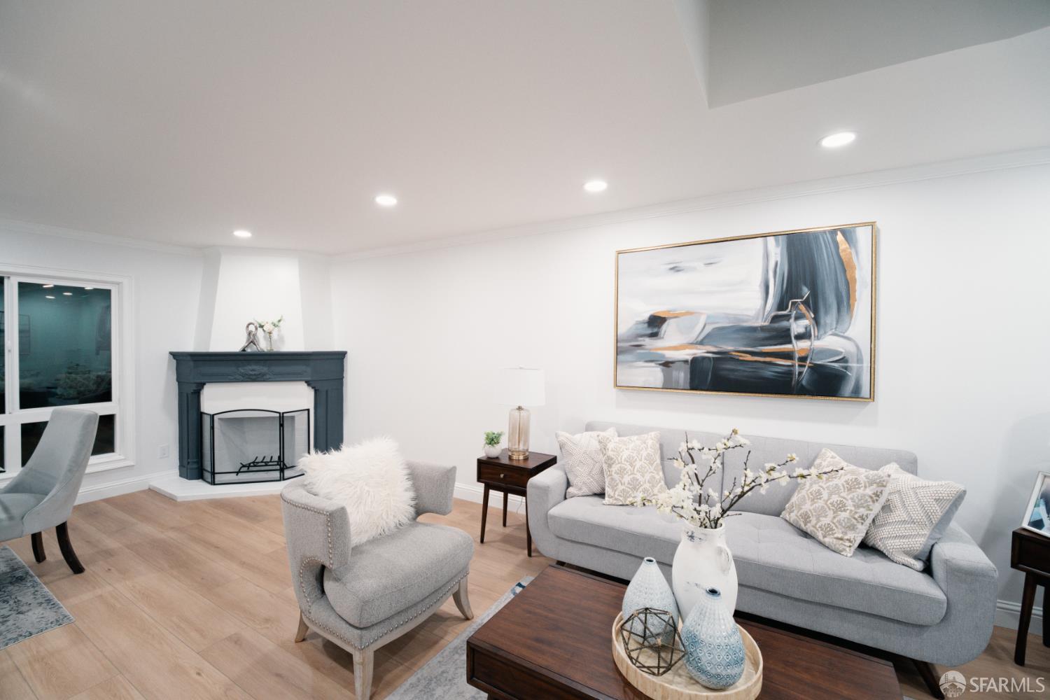 190 Raymond Avenue - Photo 4