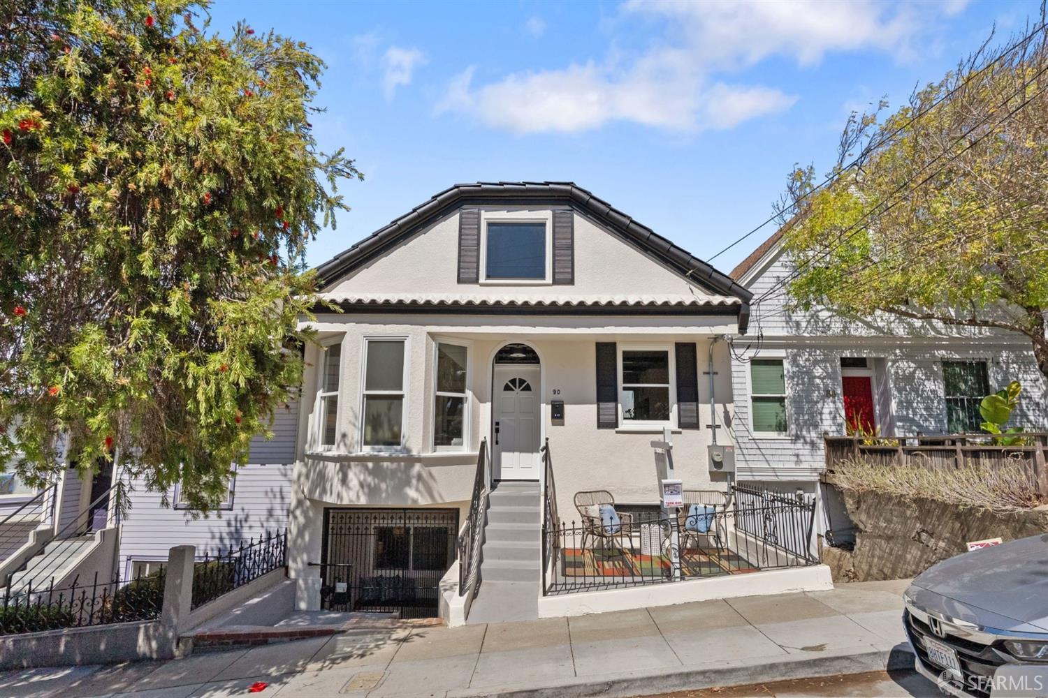 90 Peralta Avenue - Photo 2