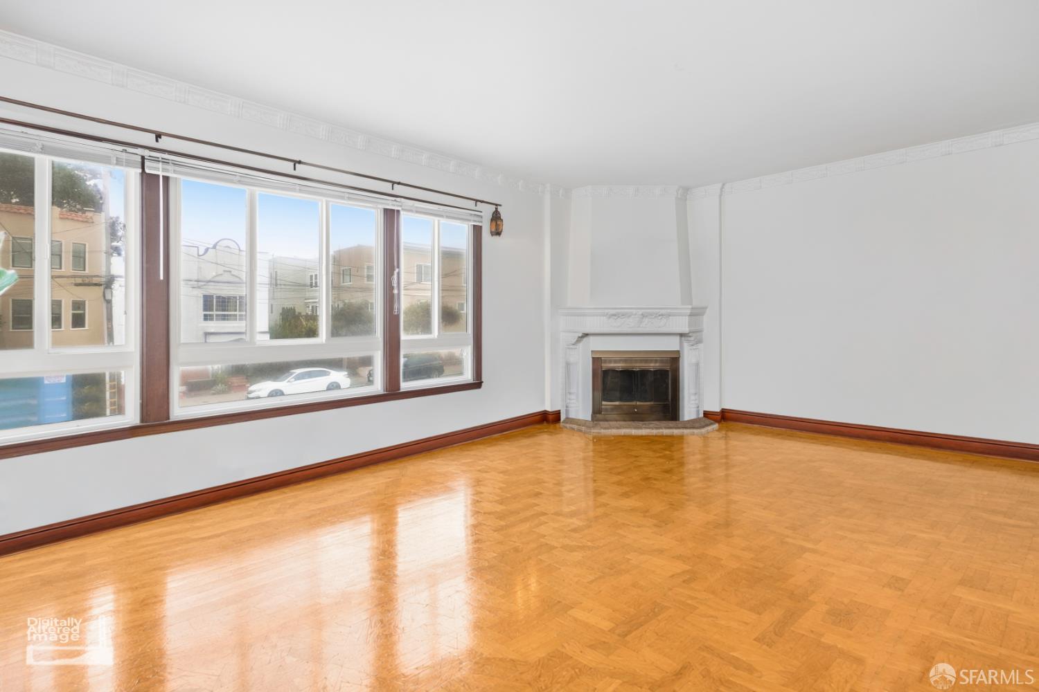 2723 Irving Street - Photo 2