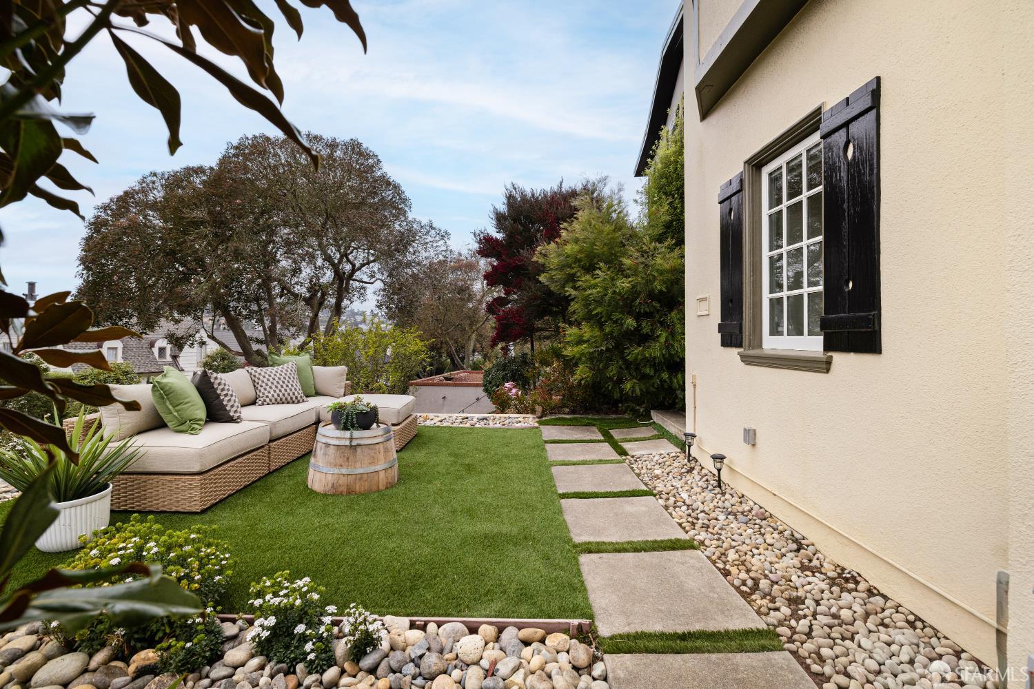 93 San Pablo Avenue - Photo 3
