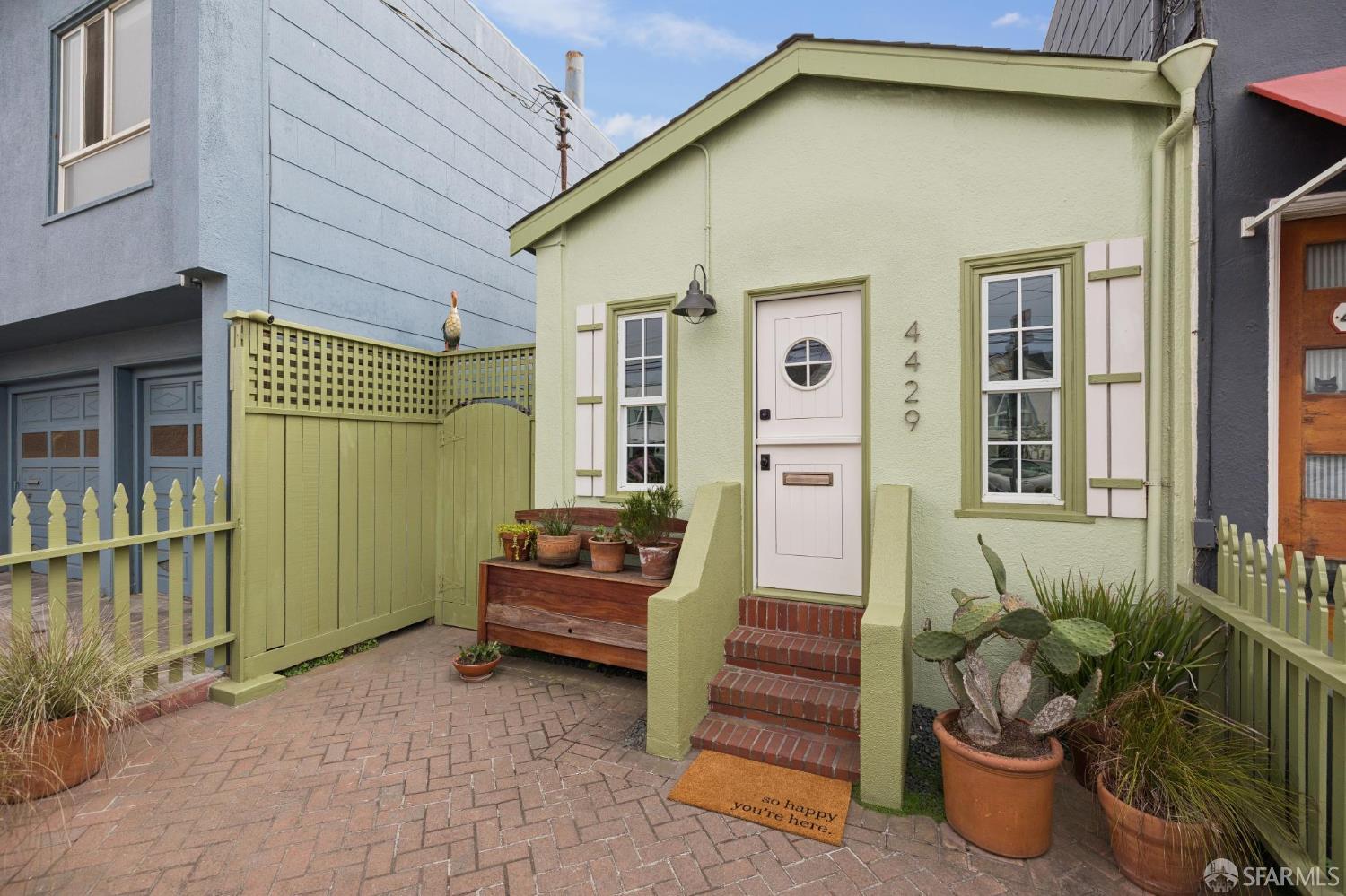 4429 Kirkham Street - Photo 2