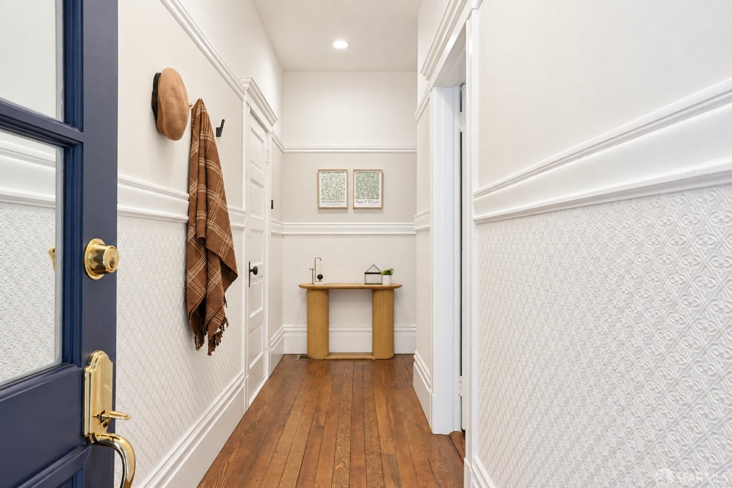 367 Fair Oaks Street - Photo 2