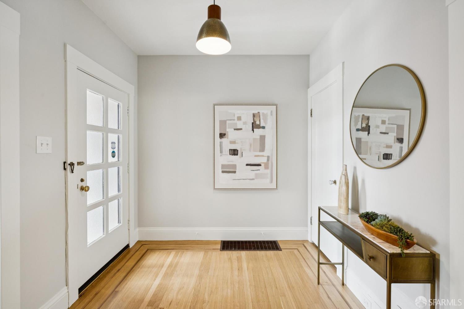 870 42nd Avenue - Photo 4
