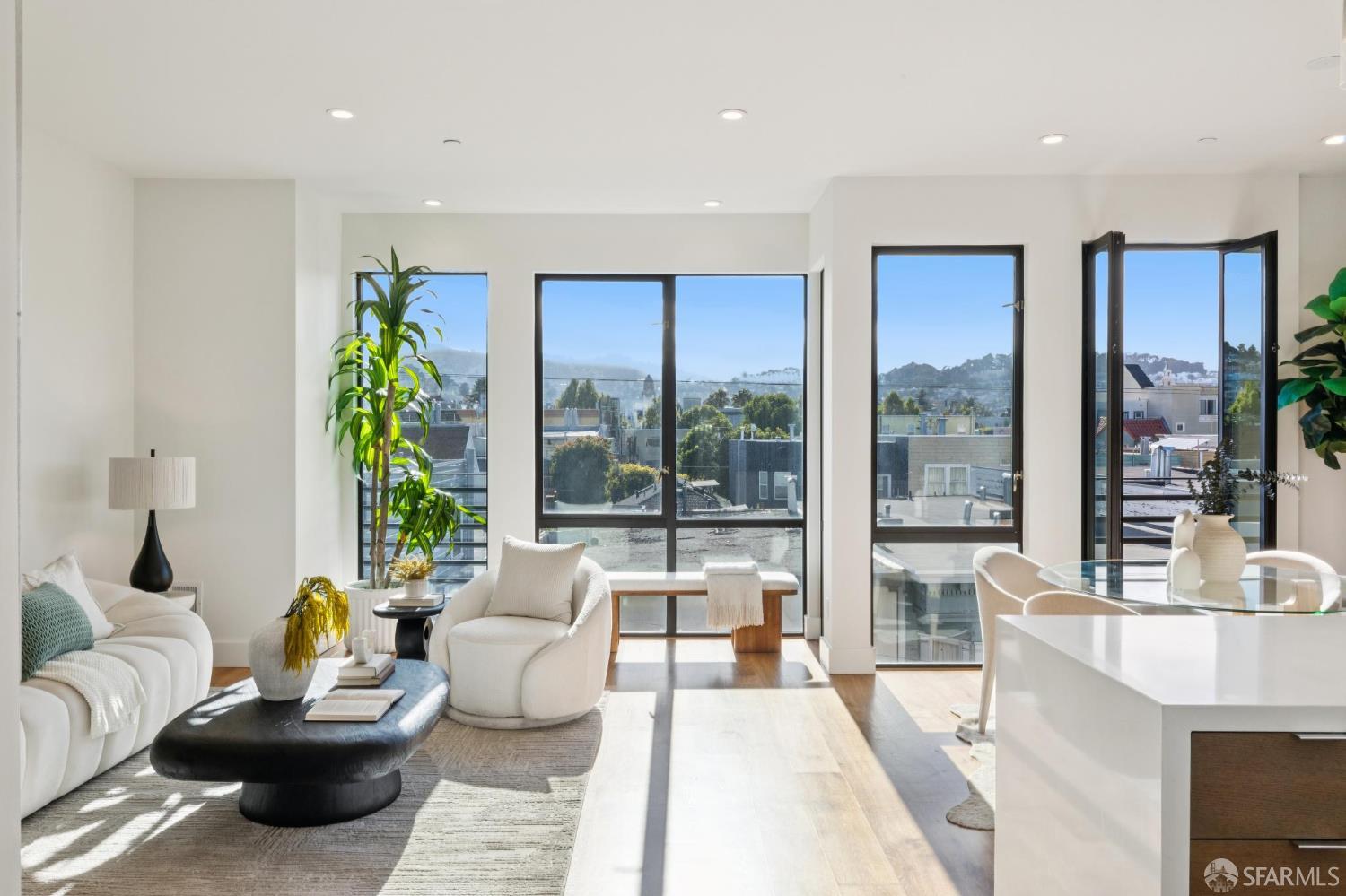 39 San Carlos Street #401 - Photo 2