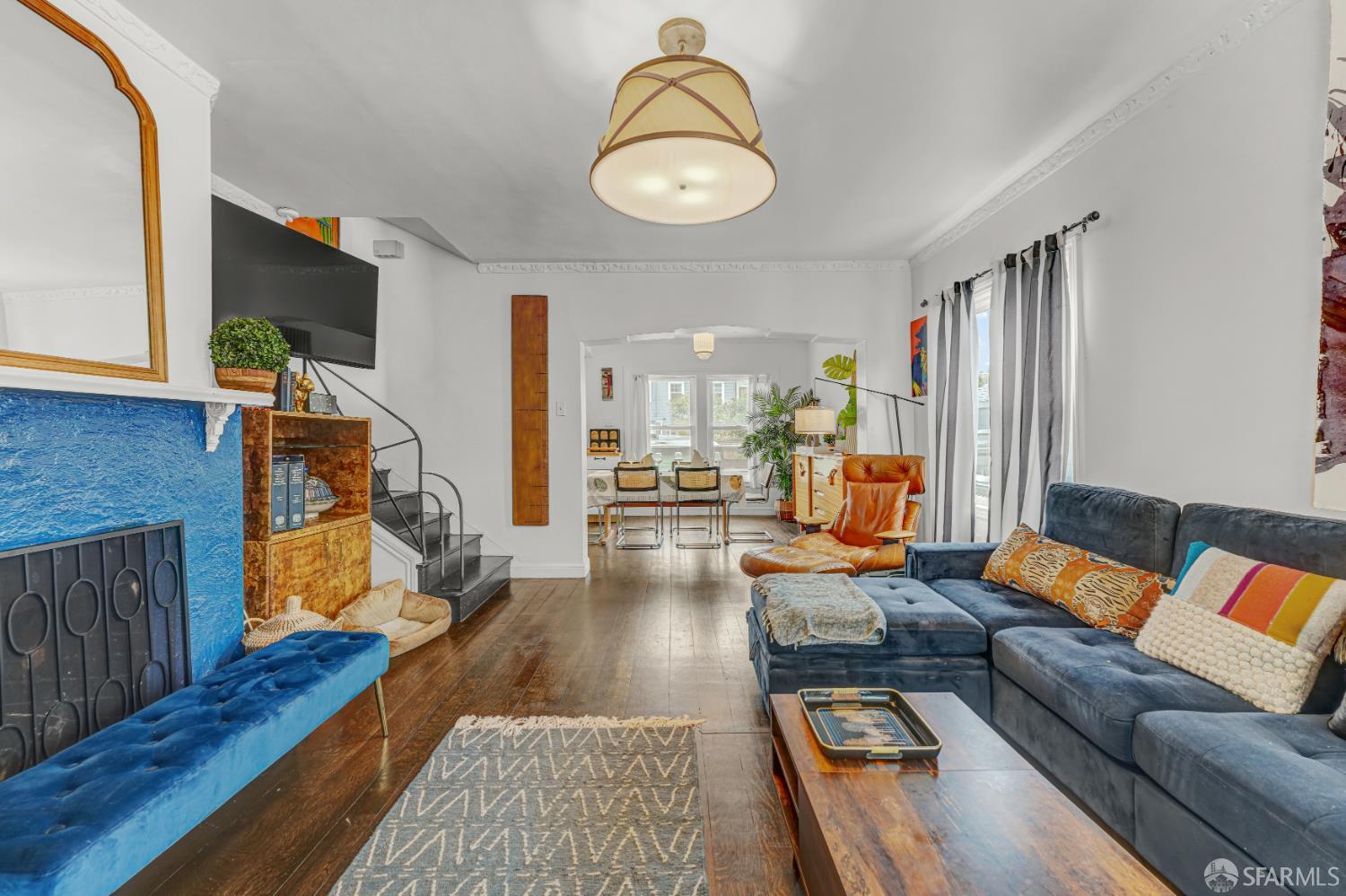209 Theresa Street - Photo 2