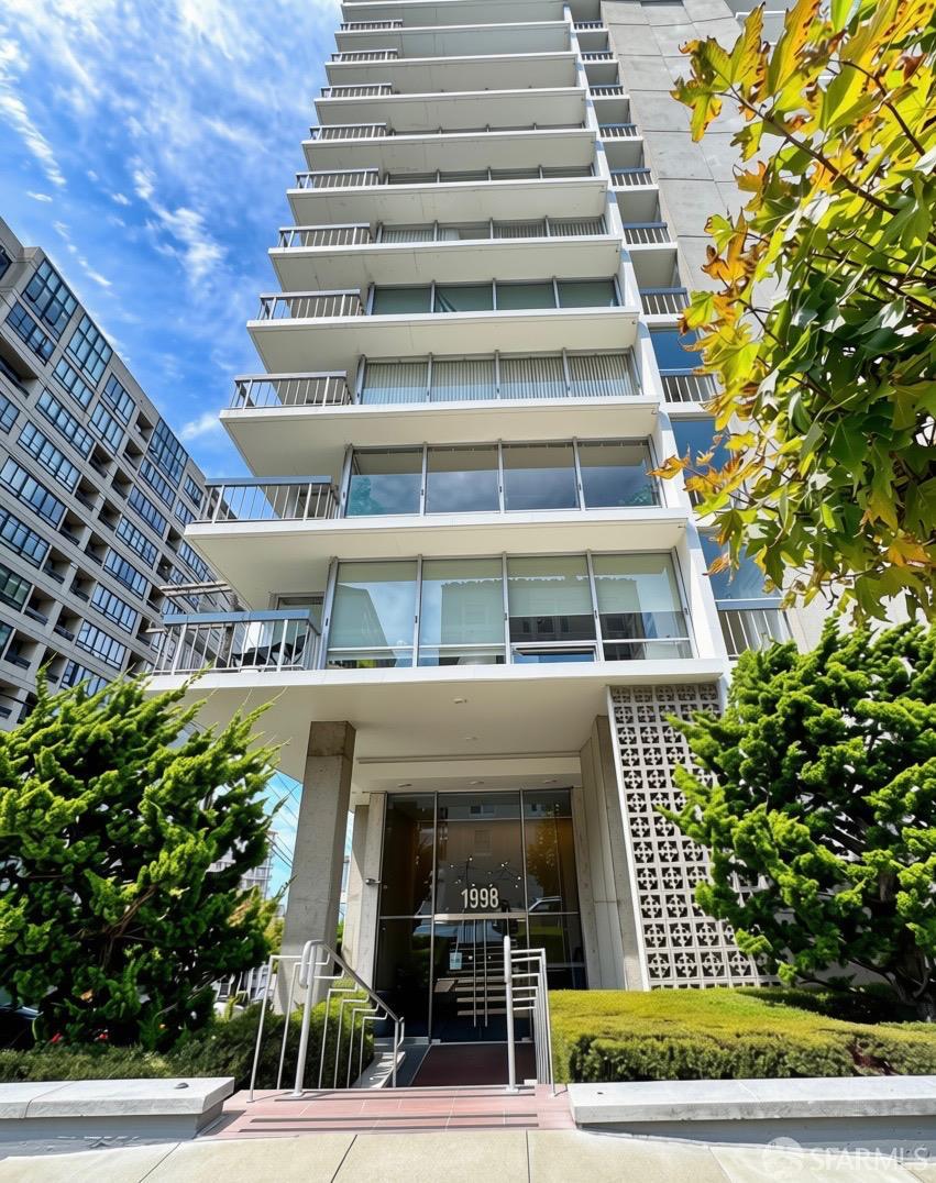 1998 Broadway Street #805 - Photo 3