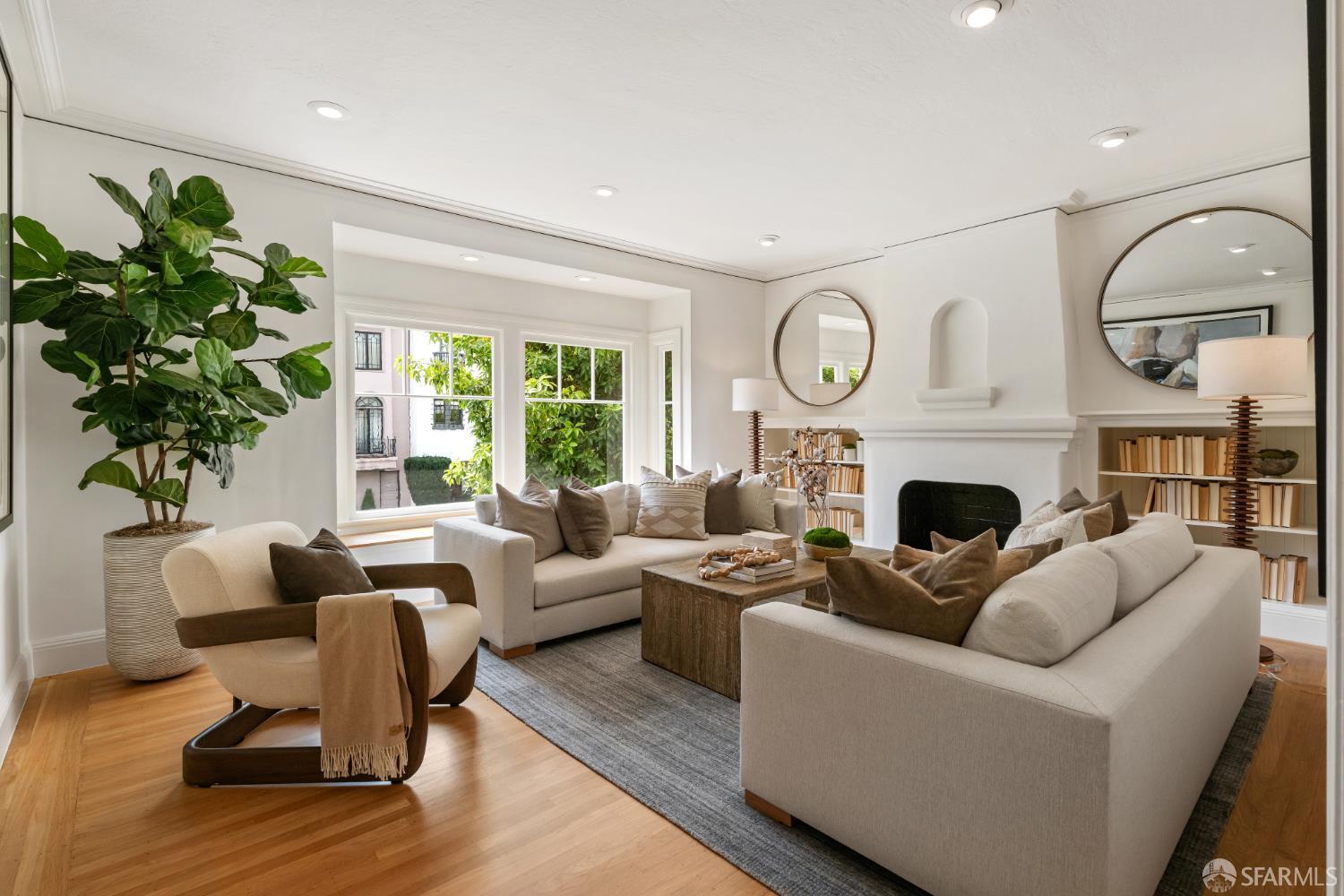 162 Cervantes Boulevard - Photo 3