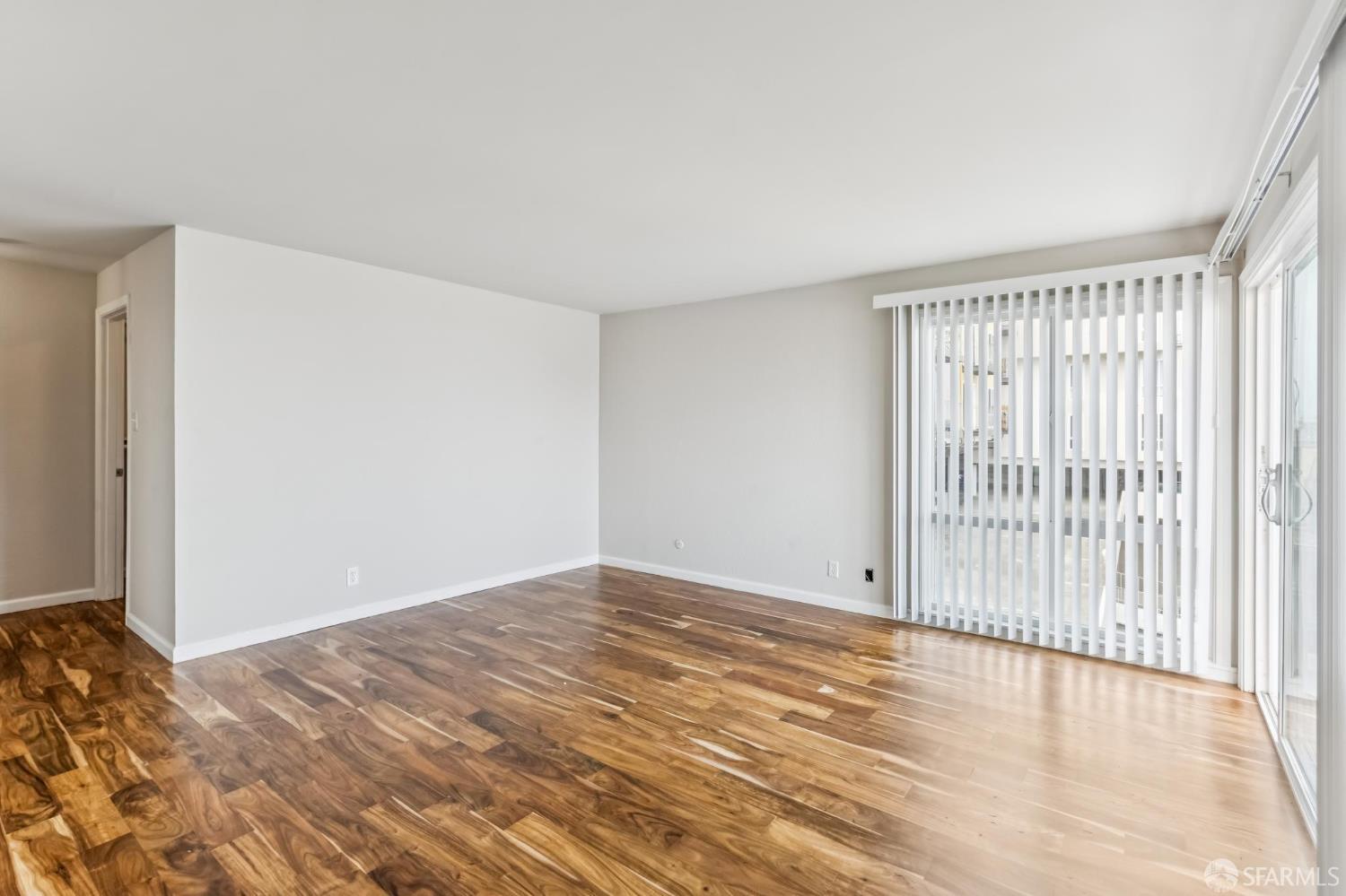 646 Corbett Avenue #402 - Photo 5