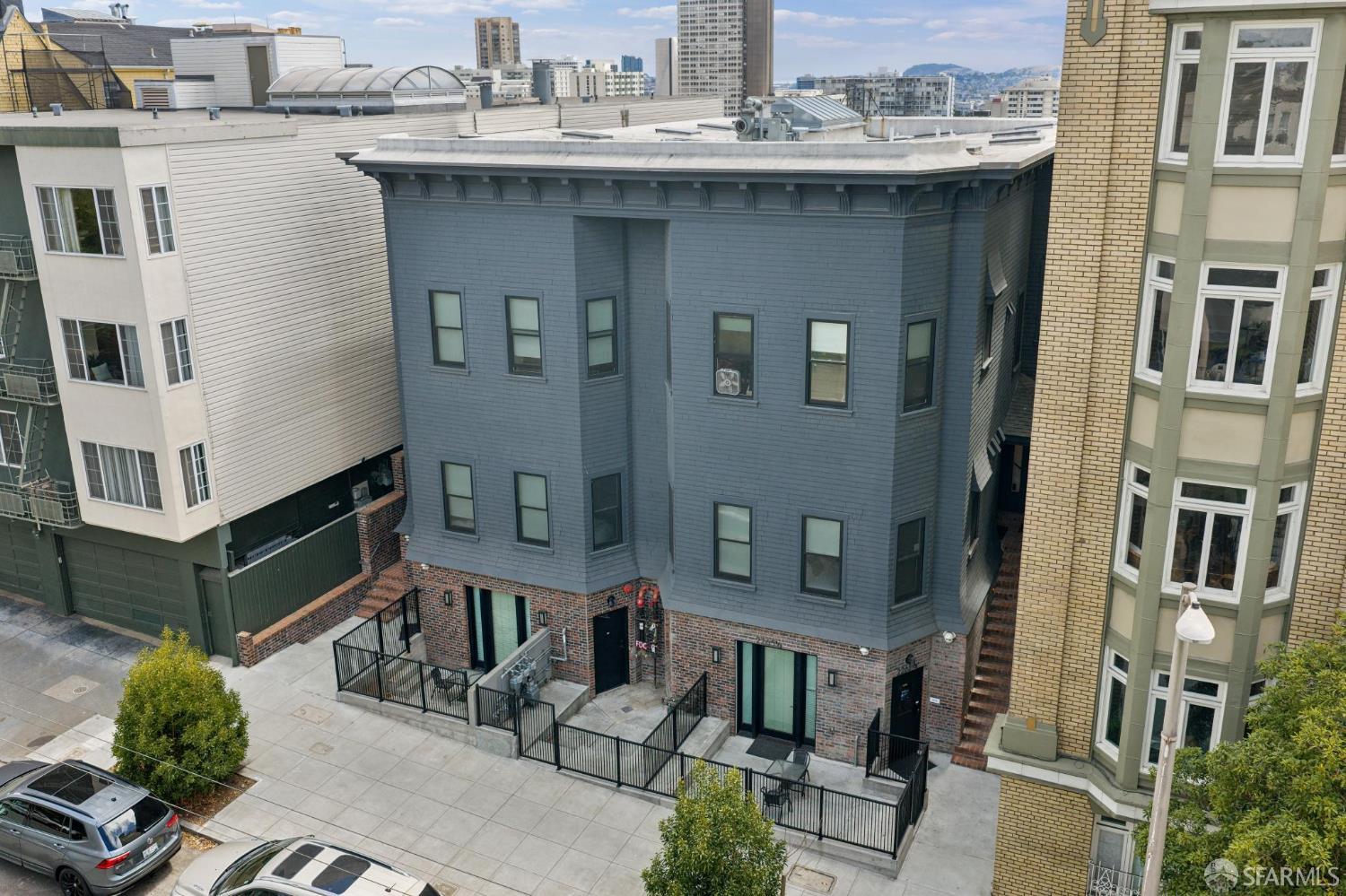 2263-2269 Sacramento Street - Photo 2