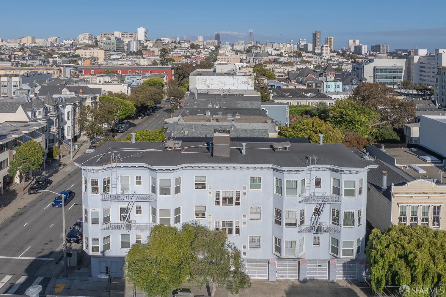 1760 Broderick Street - Photo 4