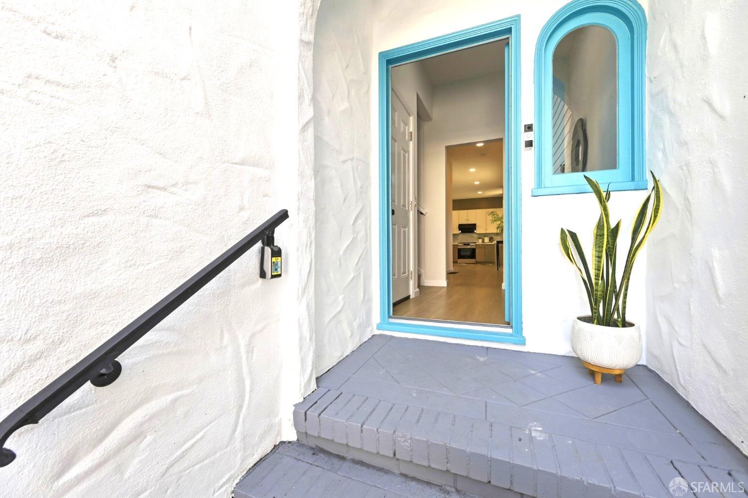 137 Arleta Avenue - Photo 4