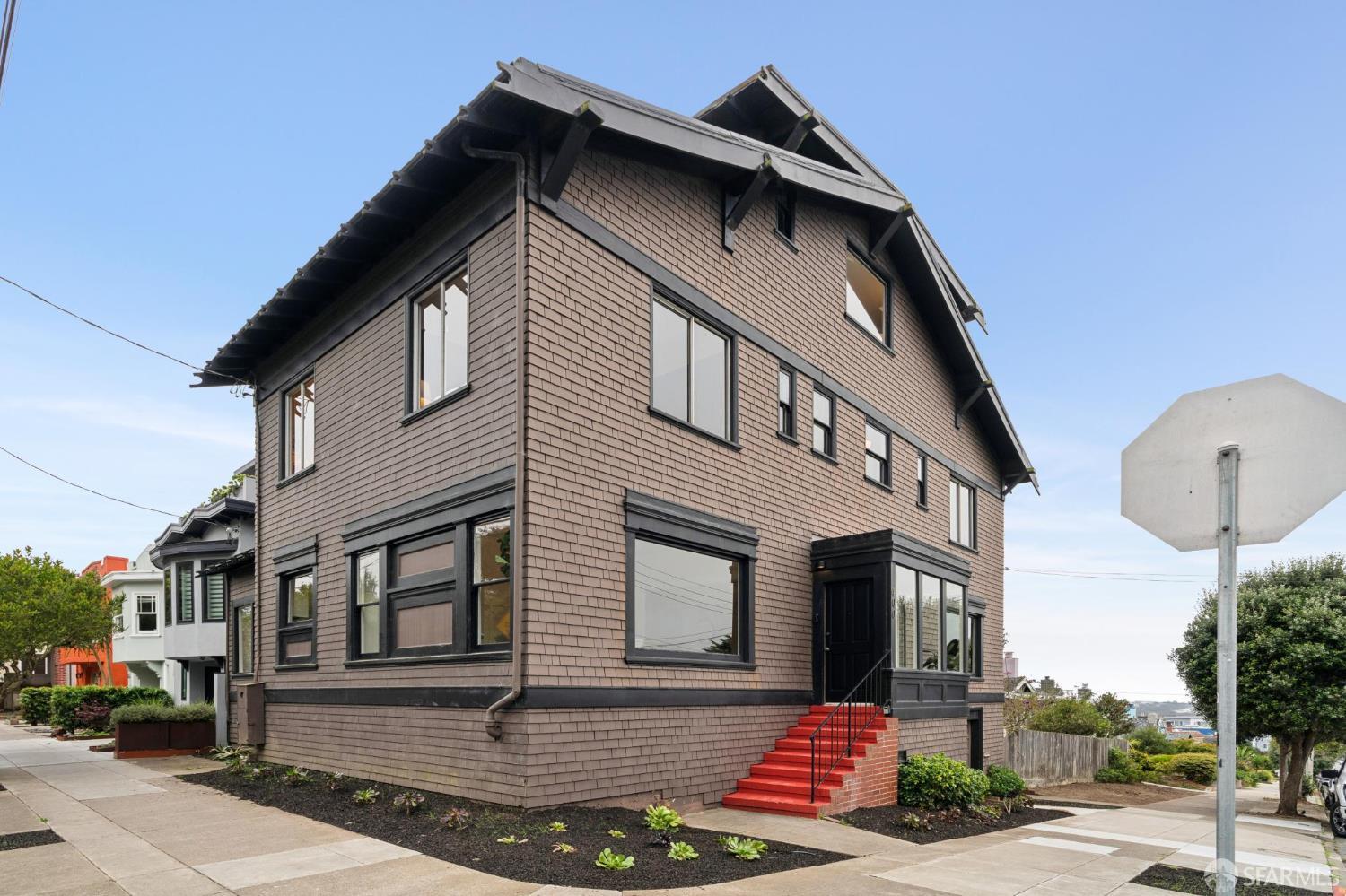 400 40th Avenue - Photo 2