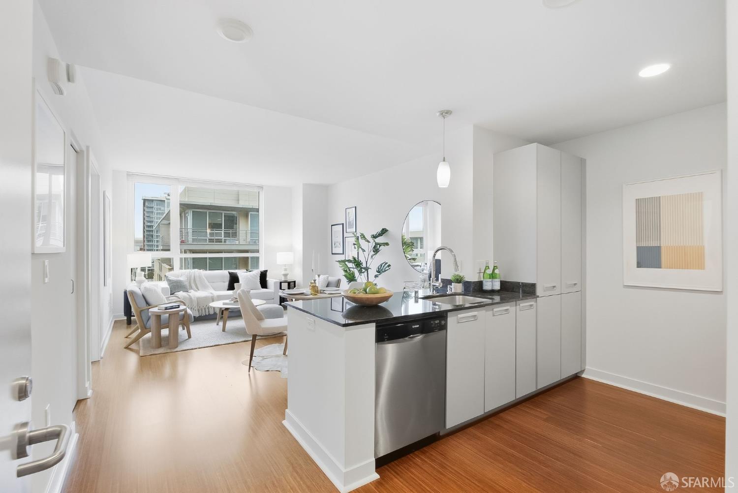 300 Berry Street #709 - Photo 4