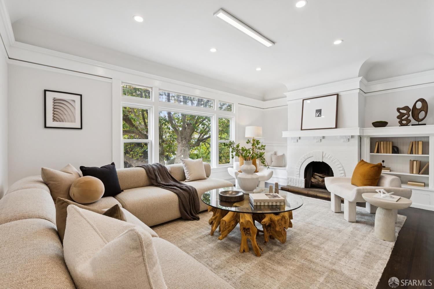 1002 Clayton Street - Photo 3
