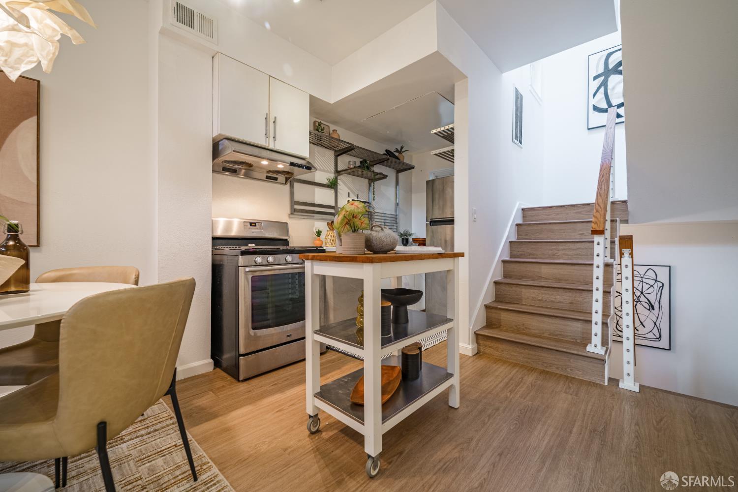 136 Langton Street #A - Photo 4