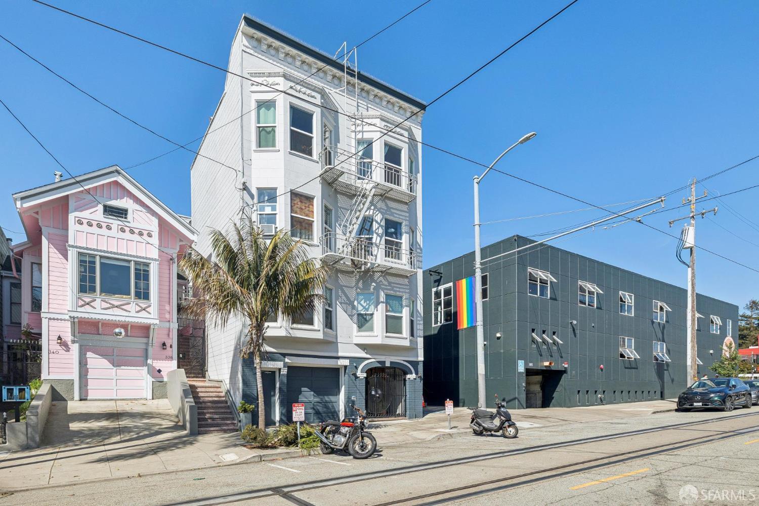 334 Noe Street - Photo 2