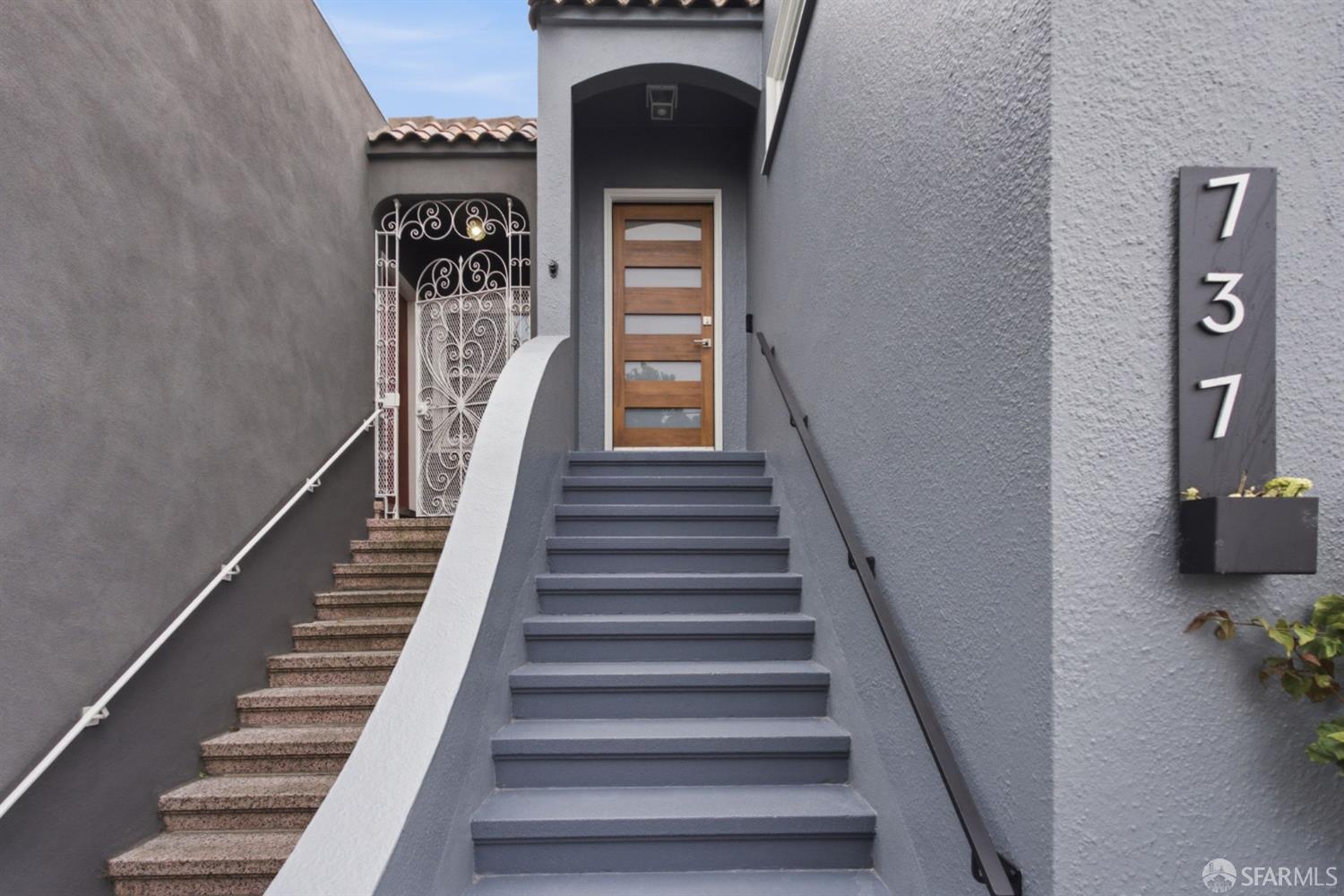 737 Huron Avenue - Photo 5