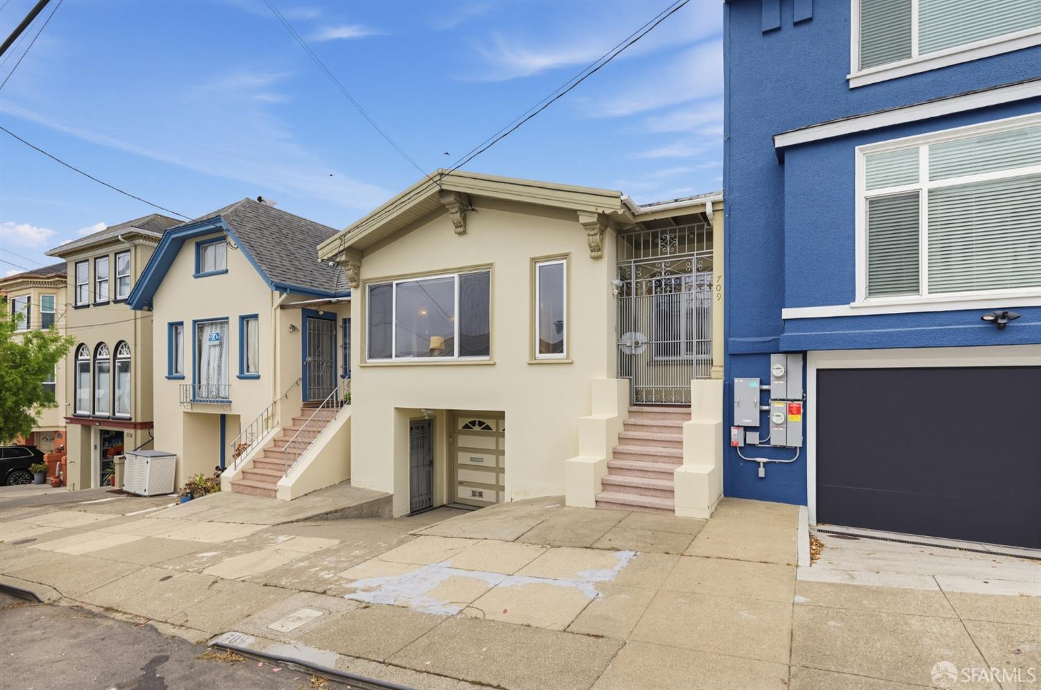 709 42nd Avenue - Photo 3