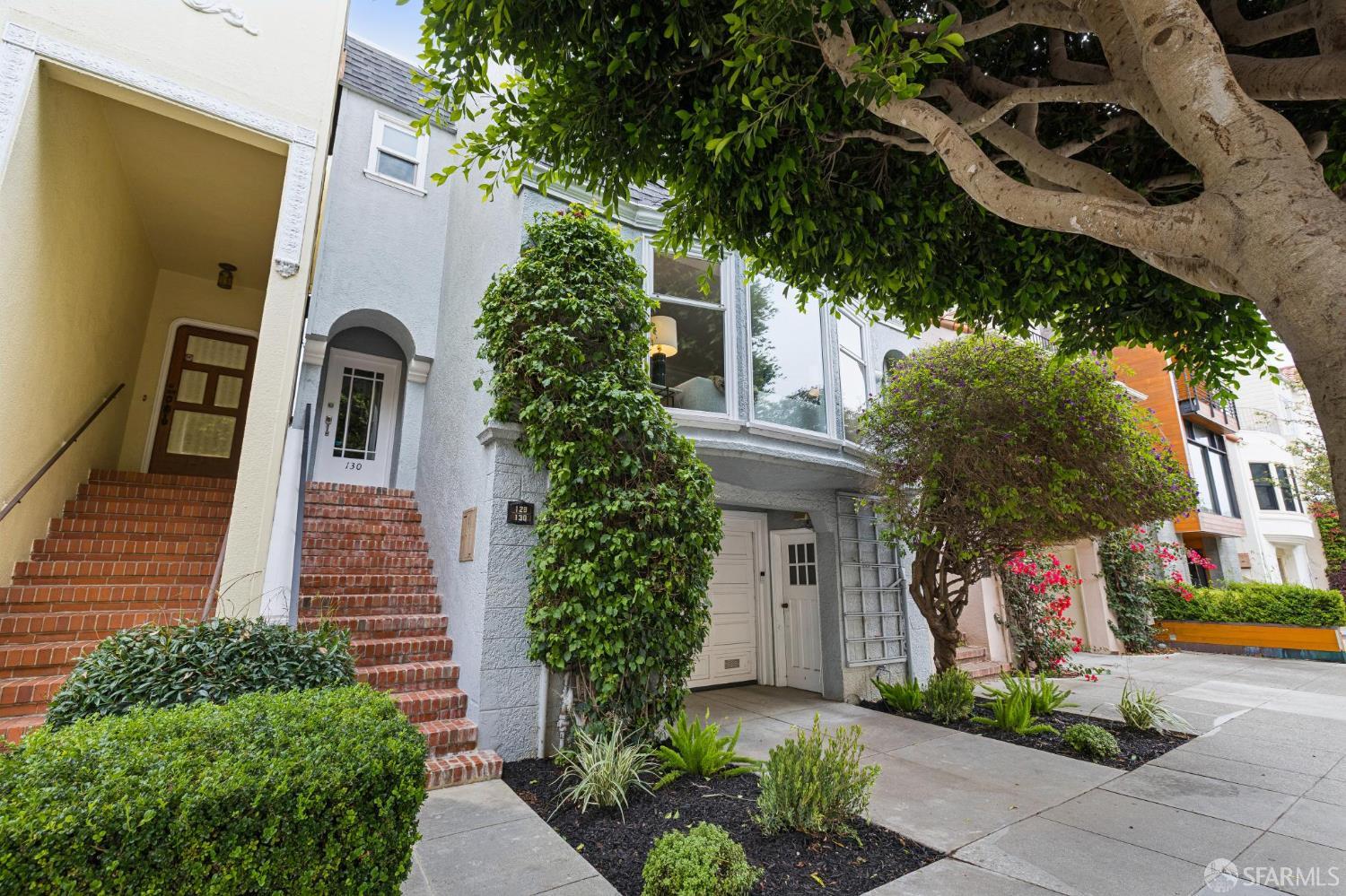 128 Cervantes Boulevard - Photo 4