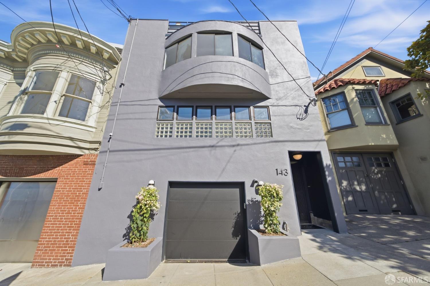143 Connecticut Street - Photo 2