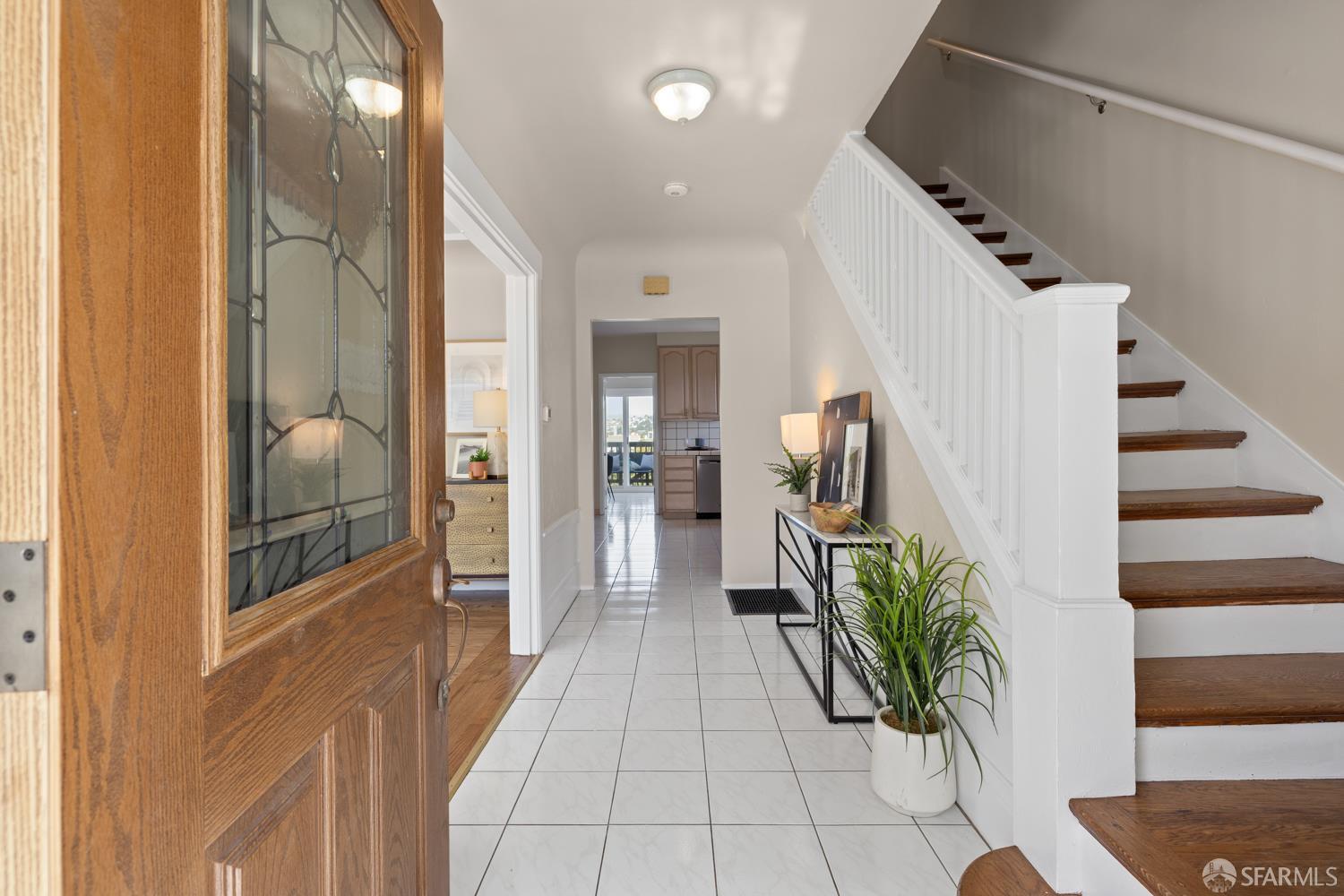1124 Athens Street - Photo 4