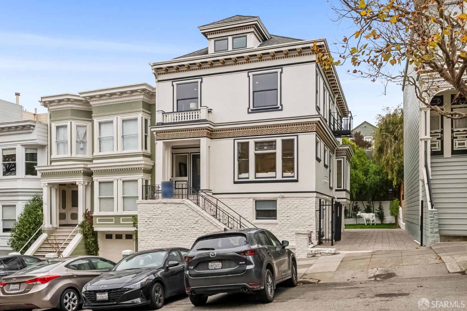 740 Clayton Street - Main photo