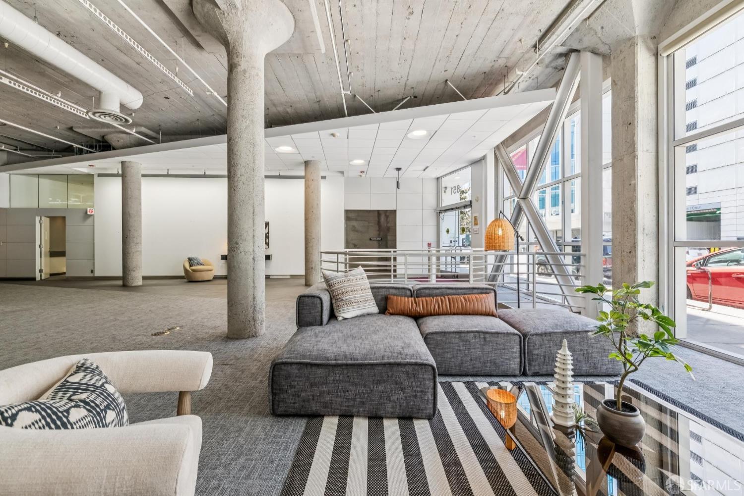 851 Howard Street - Photo 3
