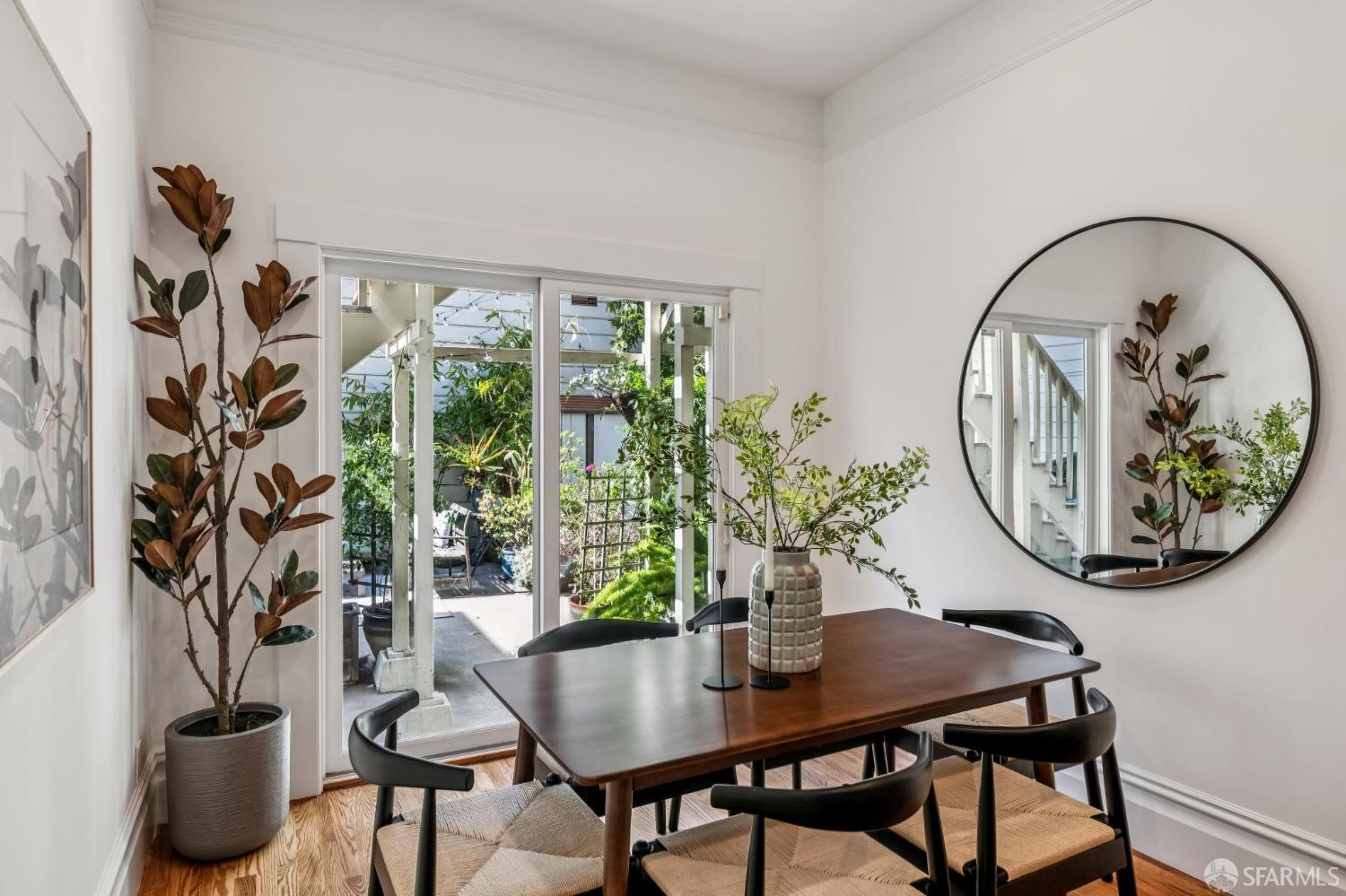 386 Noe Street #A - Photo 3