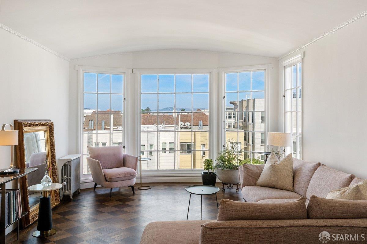 2230 Francisco Street #109 - Photo 3