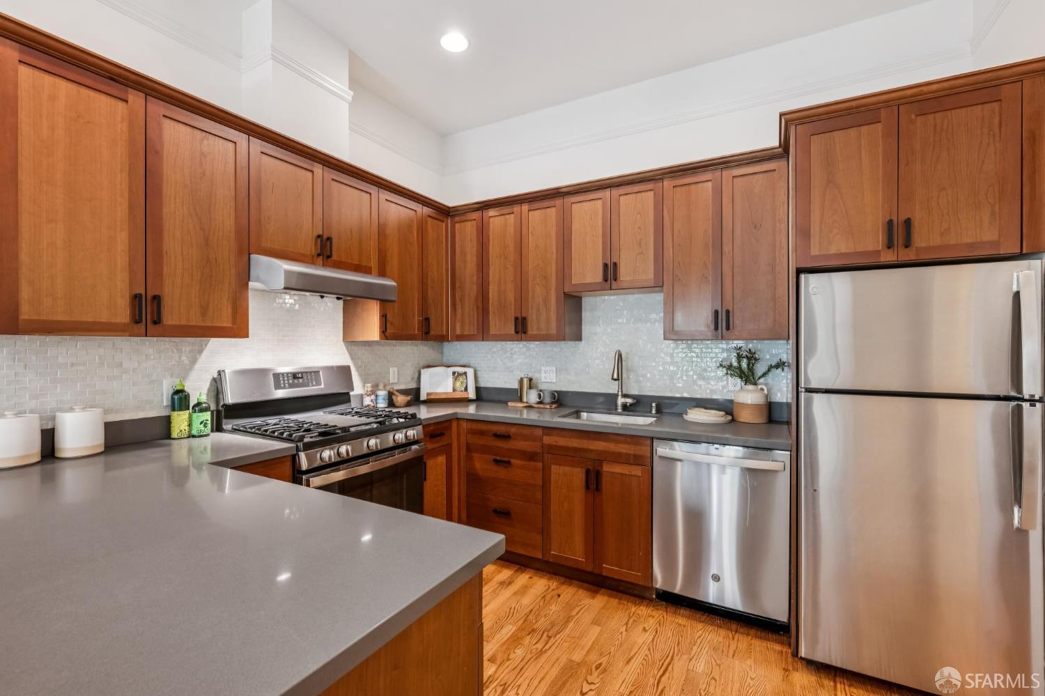 386 Noe Street #A - Photo 5