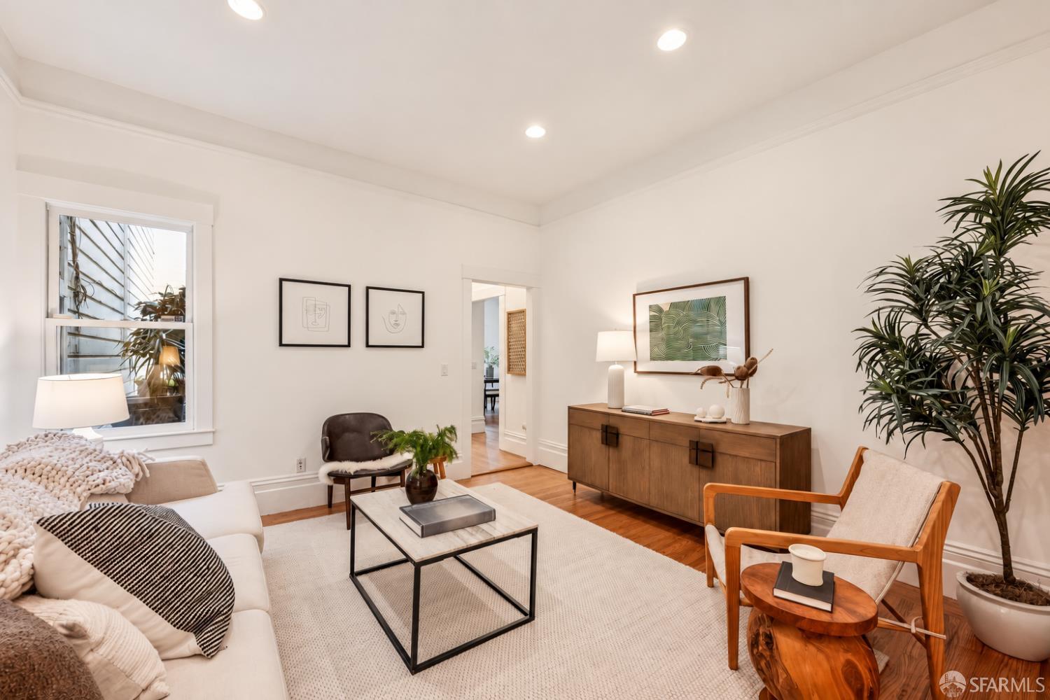 386 Noe Street #A - Photo 2