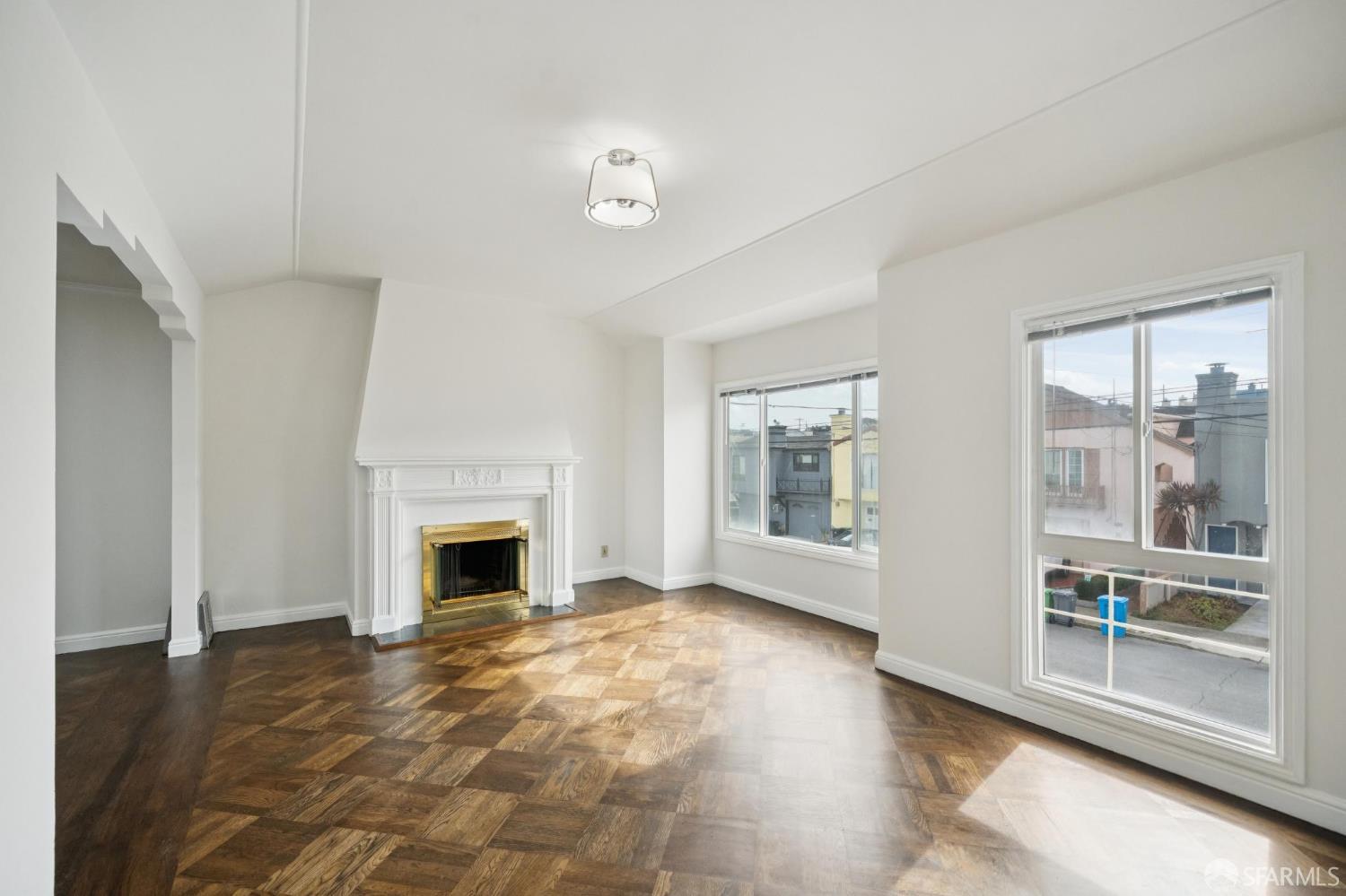 1620 Cayuga Avenue - Photo 4