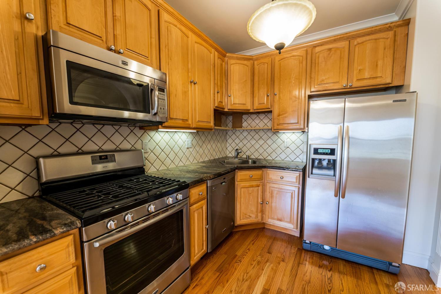 471 7th Avenue #1 - Photo 4
