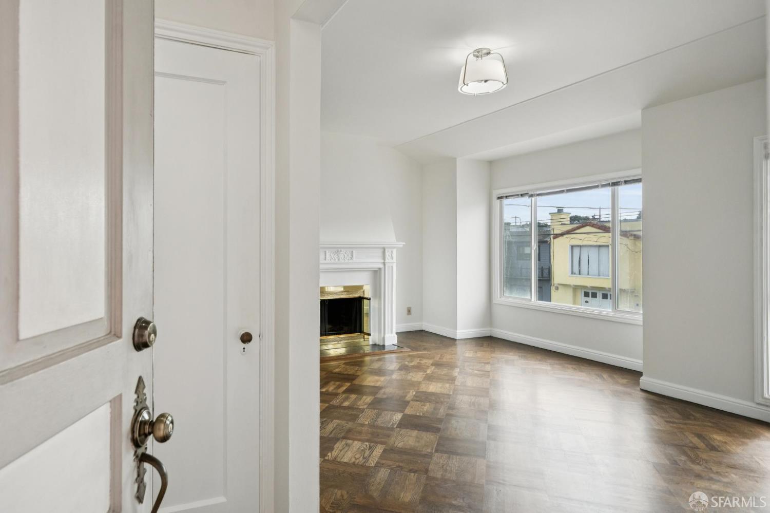 1620 Cayuga Avenue - Photo 3