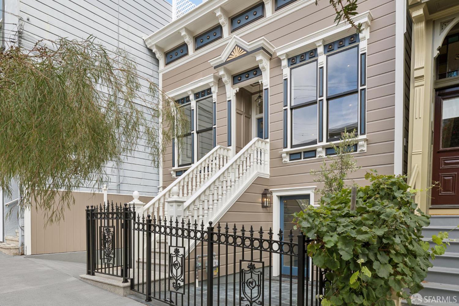 346 Duncan Street - Photo 2